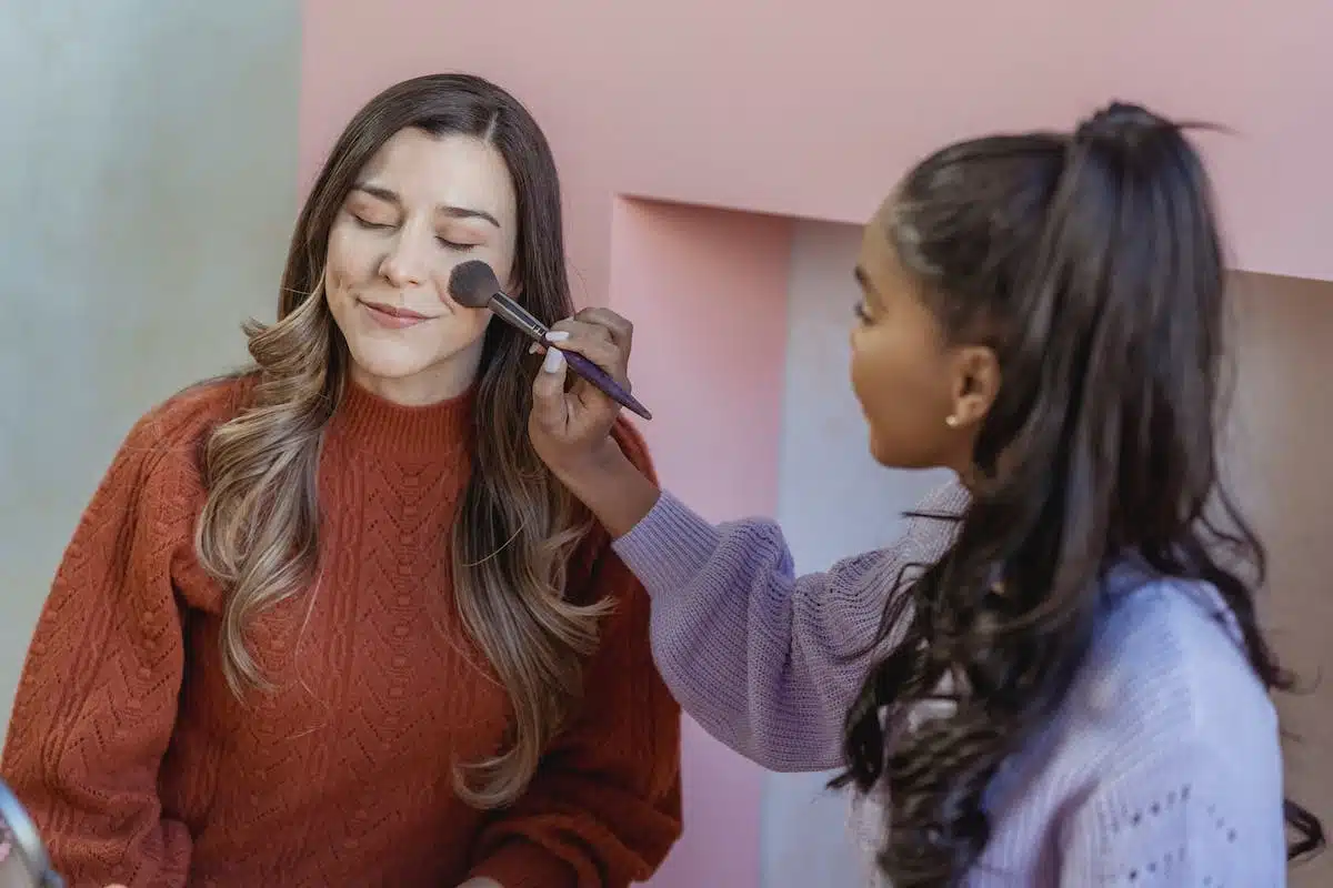 application maquillage